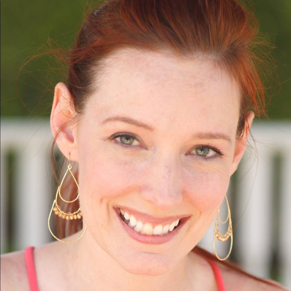 Meet your Posher, Alexandra